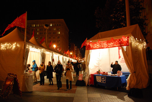 DC holiday market (by: Adam Fagen, creative commons)