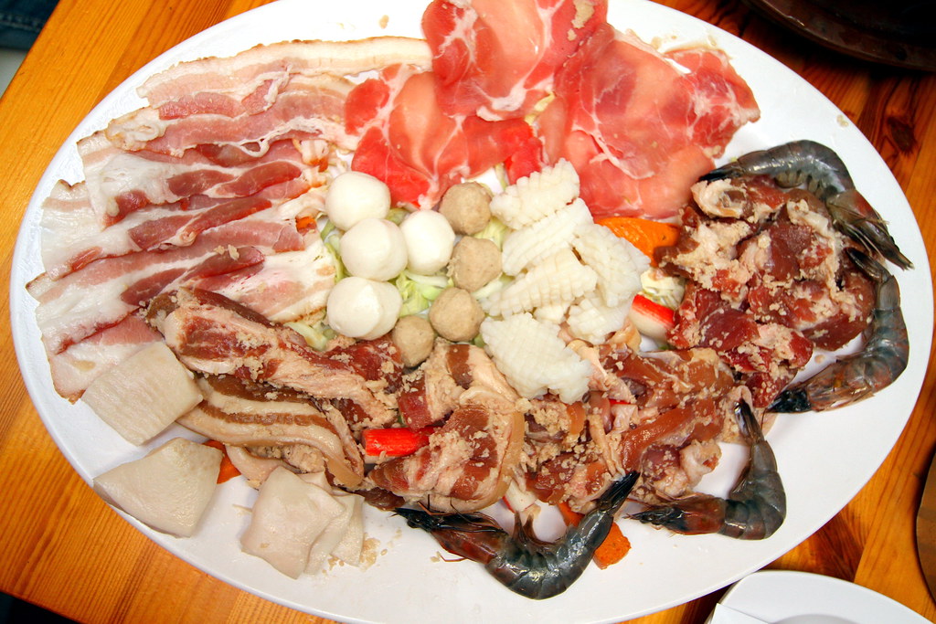 Mookata: Seafood and Meat Plate