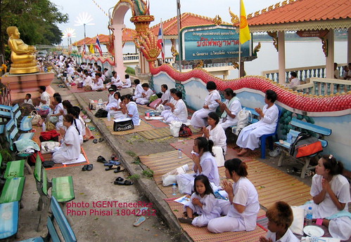 Last prayer by tGenteneeRke along the Mekong river