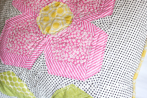 Zakka 2.0 Swedish Flower Quilt