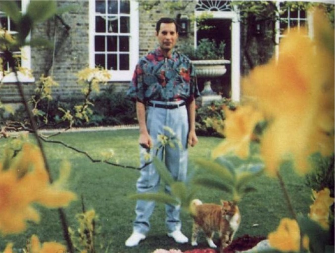 Last known photo of Freddie Mercury - 1991
