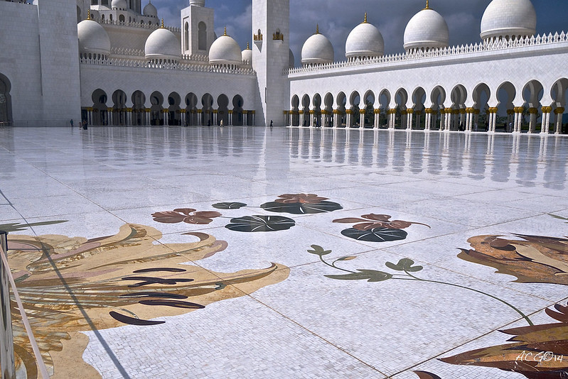 Mezquita de Abu Dhabi, Ferrari World y las fuentes de Dubai Mall - ¡Dubai, a la caza del Record Guinness! (16)