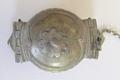 Container for lime with spatula on a chain (part of a betel nut set) specimen A