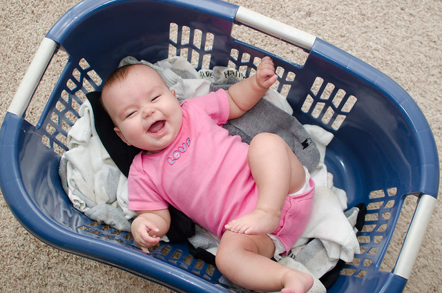 20130720-Baby-in-a-Laundry-Basket-2717