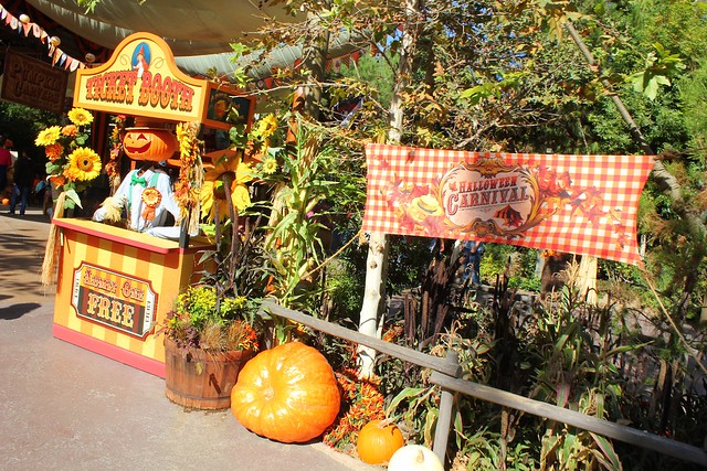 Disneyland Halloween Time 2013