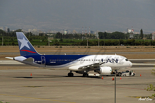 LAN Airlines - Airbus A320-214 CC-BAV - SCL Airport (Santiago, Chile)