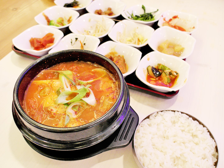 kimchi soup with rice