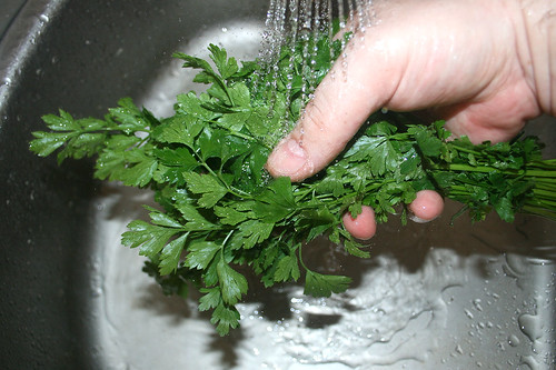 14 - Petersilie waschen / Wasch parsley