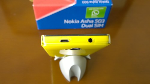 NOKIA Asha 503 Dual SIM 03