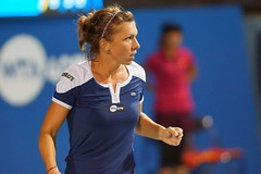 2013.09.23 Simona Halep ousts Anastasia Pavlyuchenkova