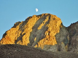 Alpenglow and Moon Rising on American Peak