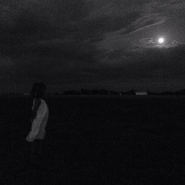 In lieu of story time, there was a drive to the country to see the harvest moon.