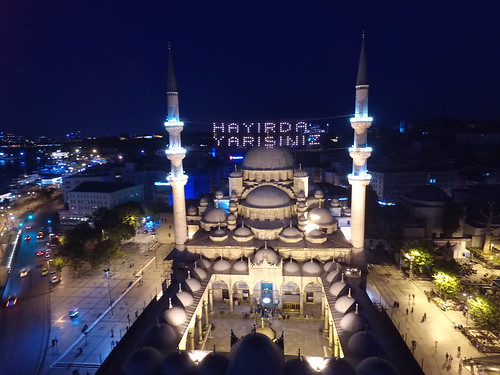 Yeni Cami és a Mahyâ a levegőből