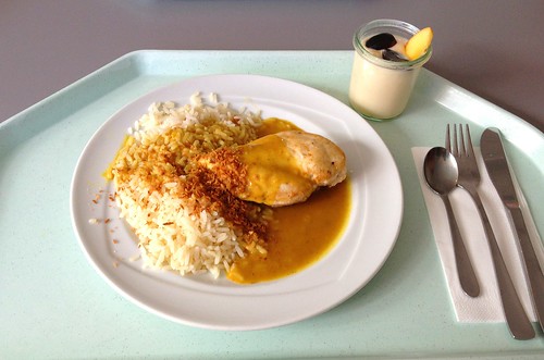 Hähnchenbrust mit Curry-Kokossauce / Chicken breast with curry coconut sauce