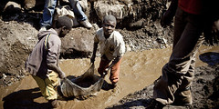 (La RDC aurait perdu 1,36 milliard de dollars (1,04 milliard d'euros) à l'occasion de cinq transactions entre 2010 et 2012. Crédit photo : GWENN DUBOURTHOUMIEU/ AFP)
