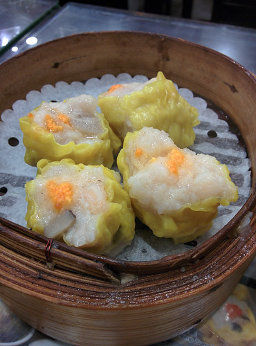 Sui Mai (pork, shrimp and crab roe dumplings)