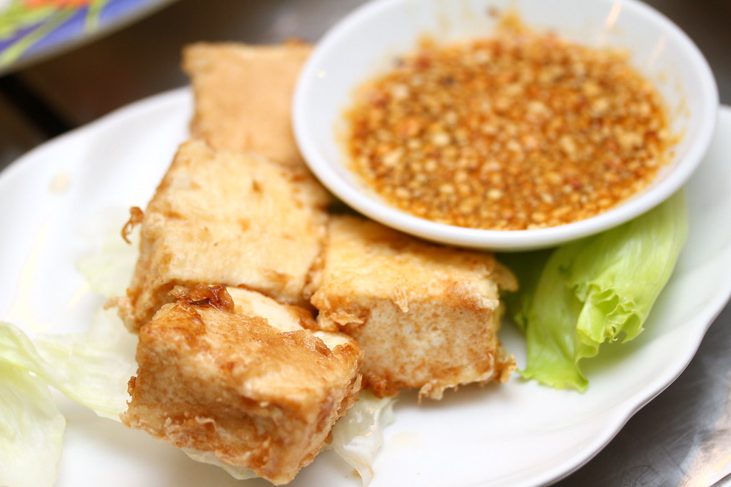 Kombi Rocks' Crispy Beancurd with Thai Dip and Ground Peanuts
