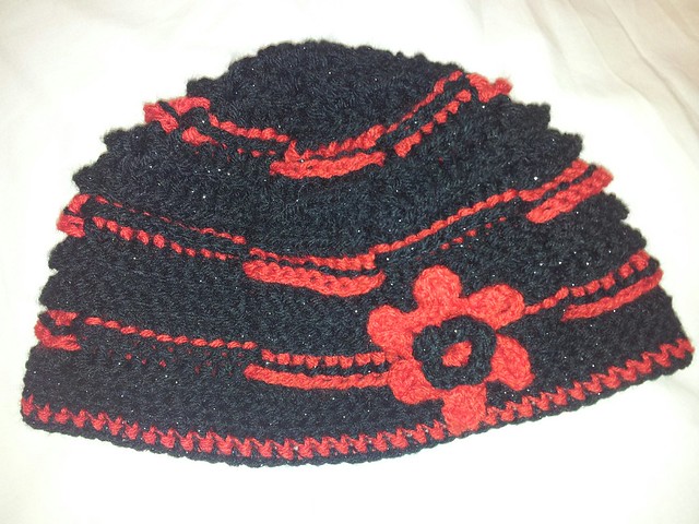 red & black basket weave crochet set