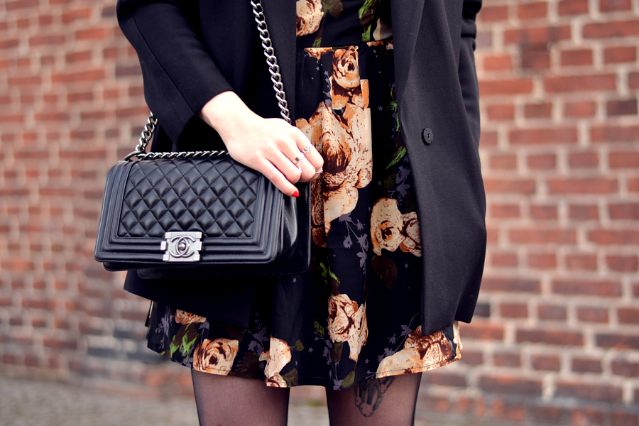 Sacha shoes Poppy Lux dress H&M coat Chanel bag outfit ootd CATS & DOGS fashion blog Berlin 2