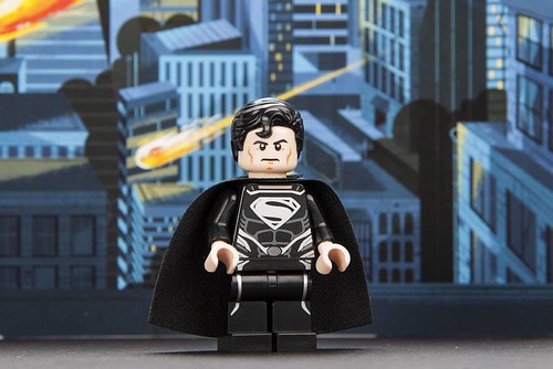 San Diego Comic Con 2013 LEGO Exclusive Minifigure - Black Suit Superman