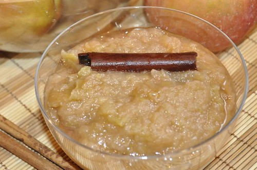 apple sauce in the slow cooker 18