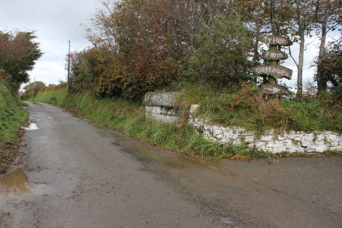 Stondin Laeth, Ty Hen Farm Cottages, Llwyndafydd