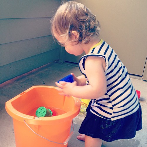 The bucket: an apartment-size baby pool.