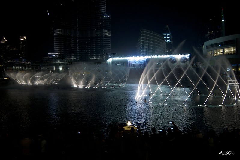 Mezquita de Abu Dhabi, Ferrari World y las fuentes de Dubai Mall - ¡Dubai, a la caza del Record Guinness! (32)