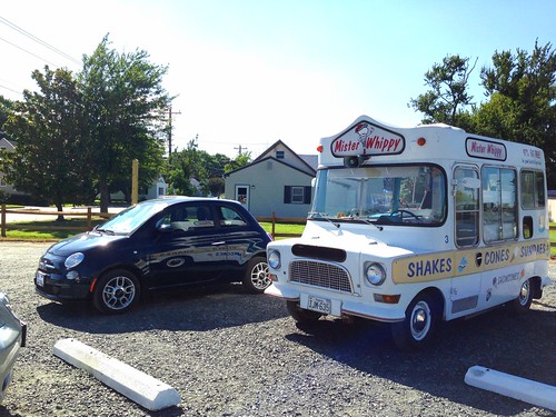 Mister Whippy ice cream truck and Fiat 500