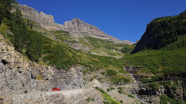 LOGAN PASS,GOING TO THE SUN RD,GLACIER NP.MT