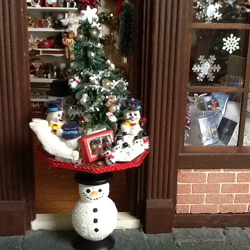 Sue Christmas Shop 8