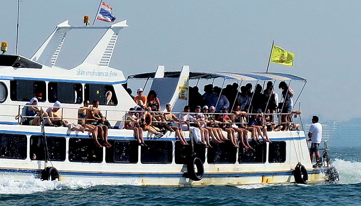 koh-lahn-ferry
