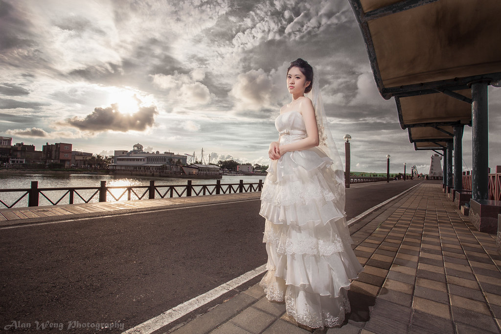 【自助婚紗WEDDING∣婚紗寫真】新竹南寮 婚紗外拍 主題婚紗造型 輕寫真