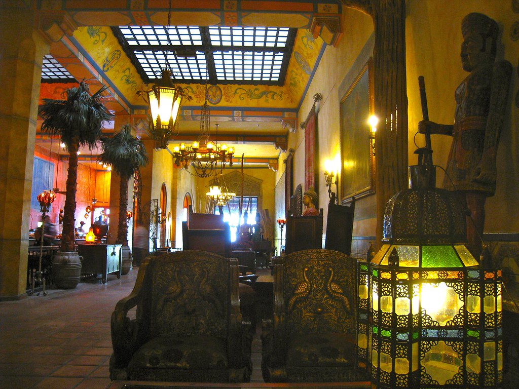 Hotel Figueroa Lobby
