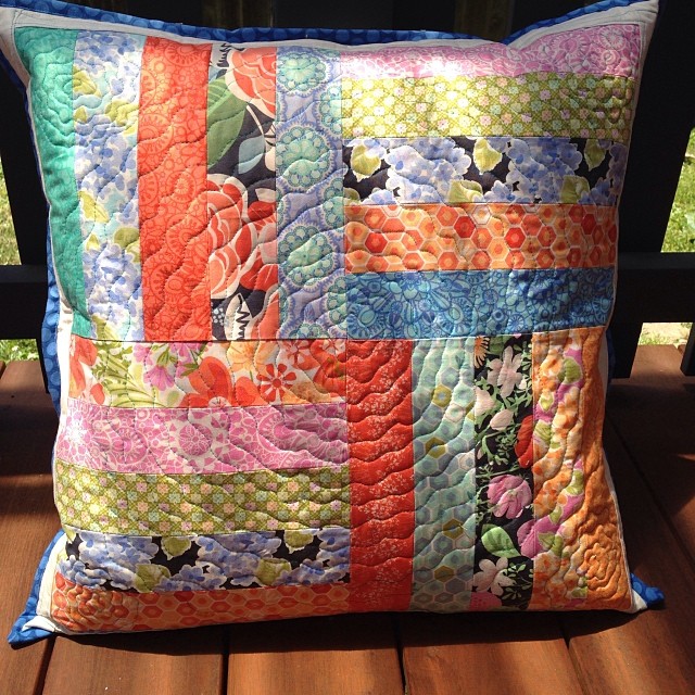 Another cushion finished to take to market on Friday! Made from leftover jelly roll blocks of #honeyhoney @katespain 