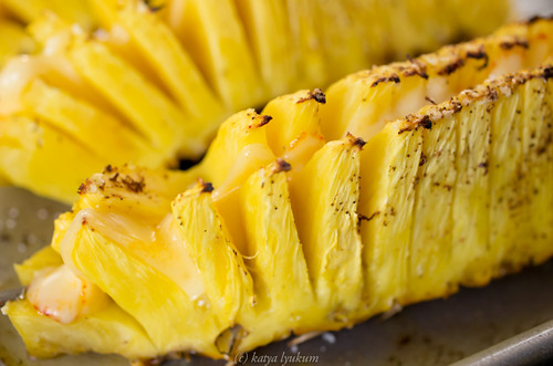 Aнанас недесертный Grilled Pineapple with Cheese