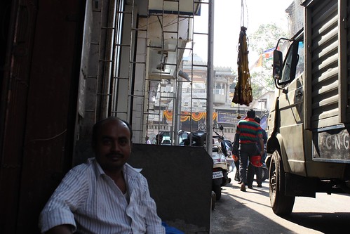 Nerjis Asif Shakir Shoots The Bead Man Jain Mandir Road Bandra by firoze shakir photographerno1