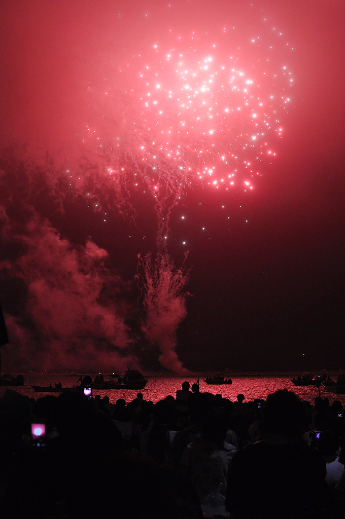 Bentenjima Fireworks - Seaside Audience
