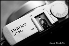 Fuji X70