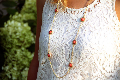 Necklace-and-Front-of-Top