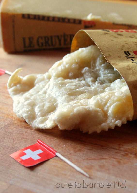 Pastel Formaggi Svizzeri Swiss Cheese Parade