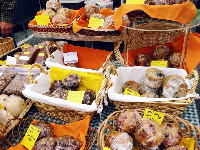 farmers market, farmers market muffin, muffins, muffin basket, basket of muffins, 