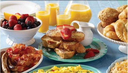 Breakfast Buffet at the Avenue Cafe by HolidayInnDC