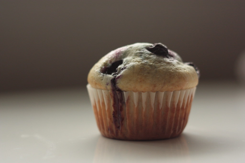 perfect vegan blueberry muffin by rootedegan.com
