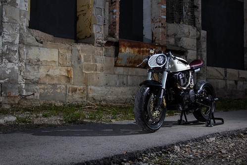 Wrench Tech Racing's 1982 CM450 Modern Cafe Conversion by krum04