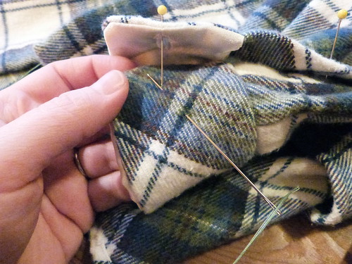 Placing The Button Knot