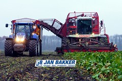 Jan Bakker - Bieten rooien door Breure 2014 4 dec.