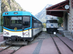 20060824 - 052 La Vesubie Plan du Var - La loco Henschell et le X301 et XR1331 stationnent a quai