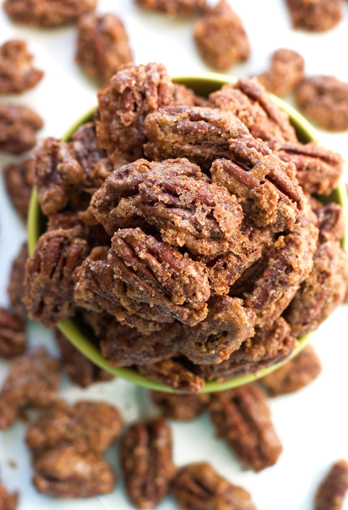 Candied Pecans - they take less than an hour to make, make the whole house smell delicious and are perfect to give as gifts! #giftideas #pecans #candiedpecans | Littlespicejar.com