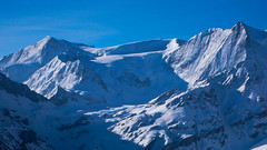 Widok z przełeczy Col des Roux 2804m na szczyt Pigne d Arola 3796m